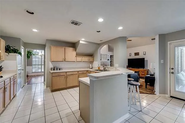 8801 Clearlake Dr — Photo 76