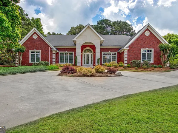 175 McElwaney Way, Fayetteville, GA 30215