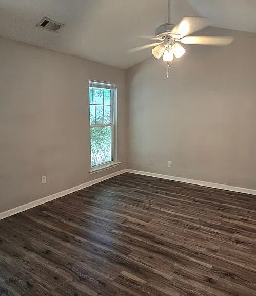 204 Oconee Way — Photo 9