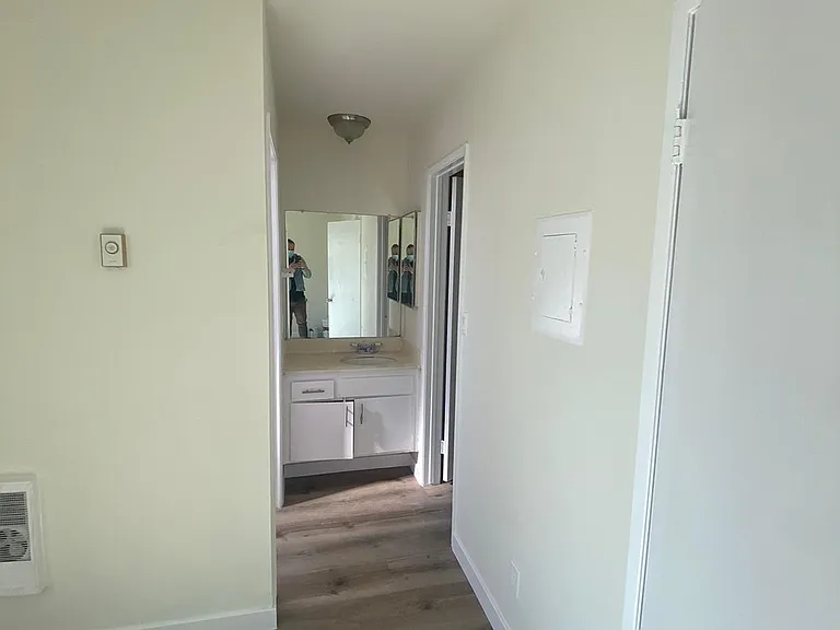 20954 Bryant St #17 — Photo 6