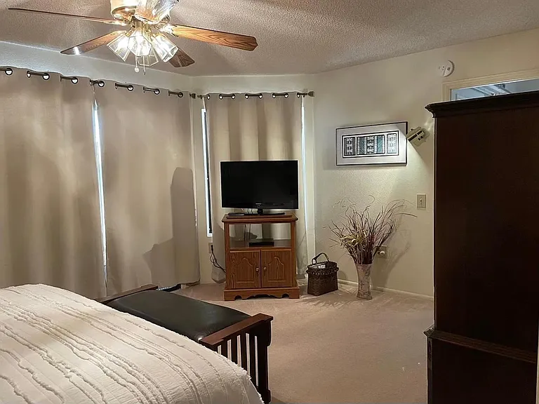 20237 N Broken Arrow Dr — Photo 10