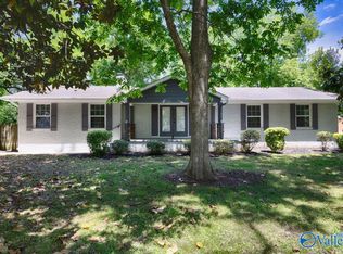207 Lily Flagg Rd SE, Huntsville, AL 35802