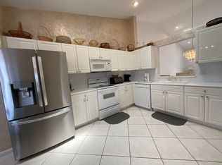 5574 Royal Lake Cir, Boynton Beach, FL 33437