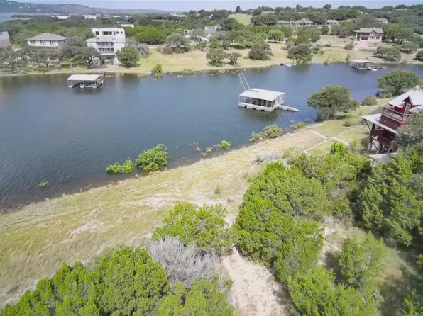 2900 Constitution Dr, Lago Vista, TX 78645