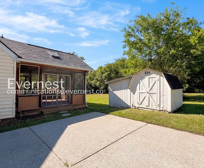 1203 Countryside Rd — Photo 25