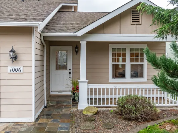 1006 NE Cordero Place, Oak Harbor, WA 98277