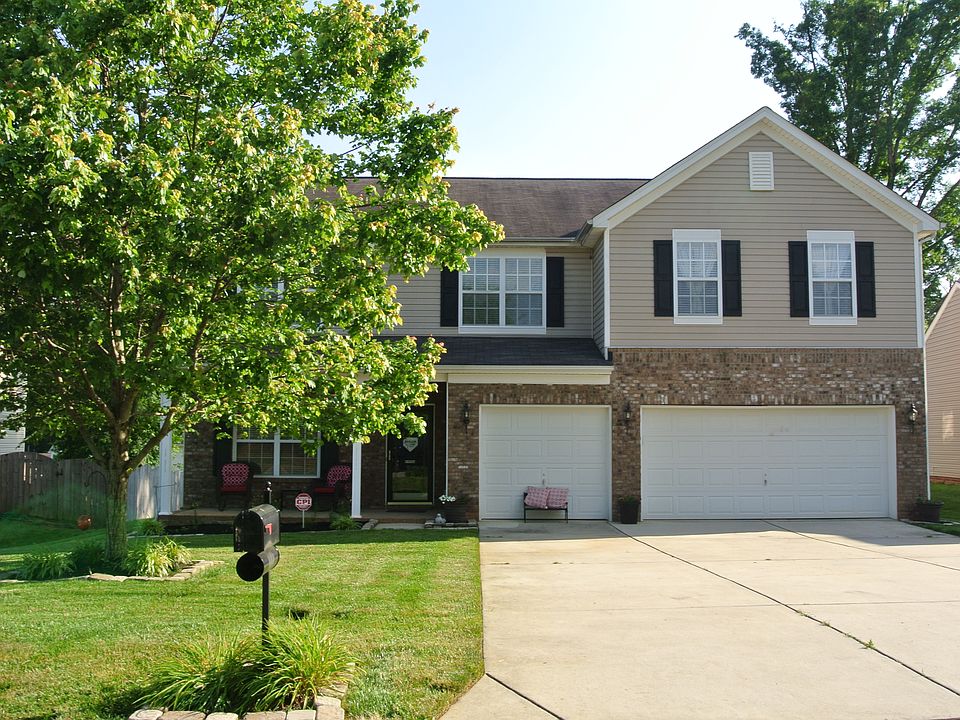 1st image of 117 Briarwood Ln
