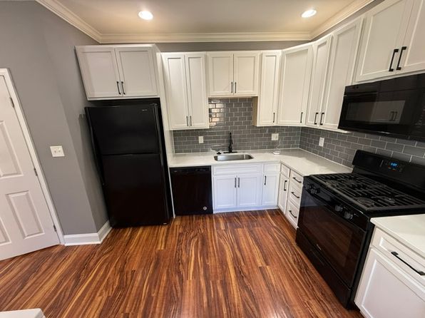 1613 Riggs Ave