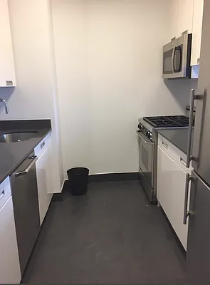 Rented by NY Living Solutions | media 34
