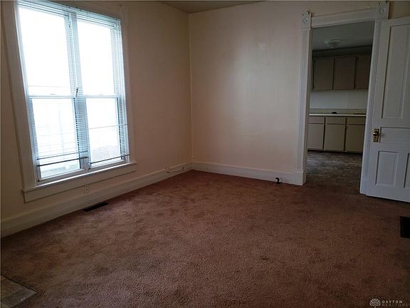 4th image of 12 W Xenia St