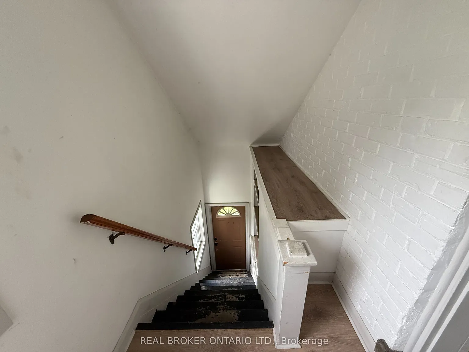 2 bed, $2,050 — Photo 2