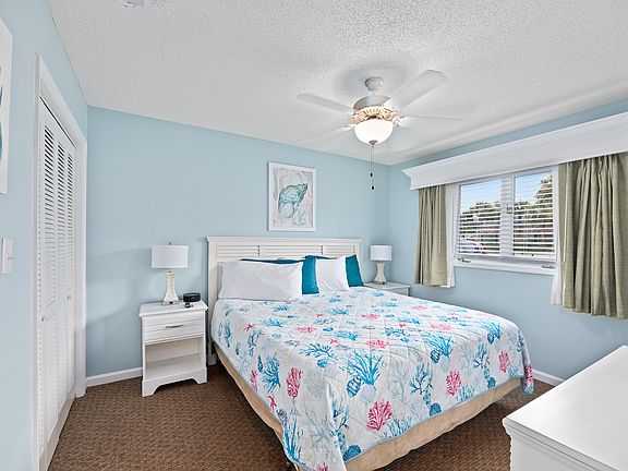 Bedroom 1 - King Bed