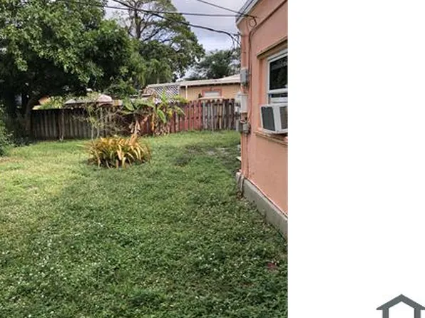 2119 Plunkett Ct, Hollywood, FL 33020