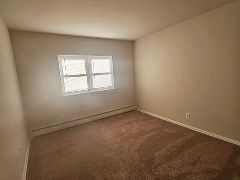 Providence Manor Apartments — Photo 21