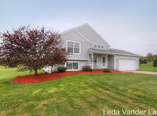 3505 Jacobs Corner Dr, Rockford, MI 49341