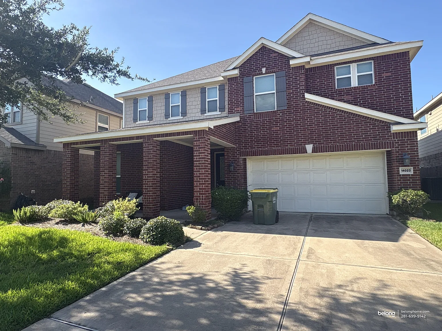 4 bed, 2.5 bath, 2466 sqft, $2,450 — Photo 2