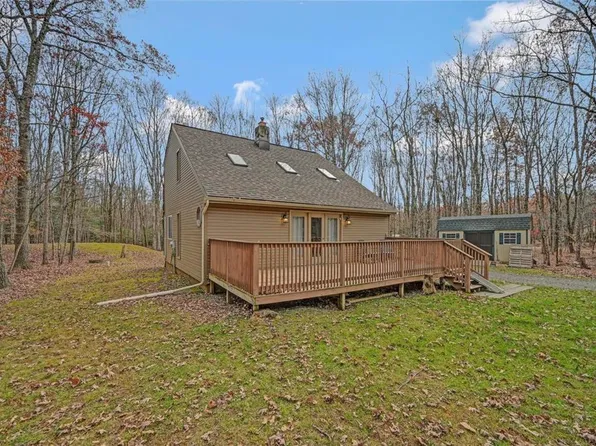 118 Starlight Dr, Effort, PA 18330