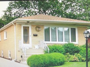 320 N Knight Ave, Park Ridge, IL 60068