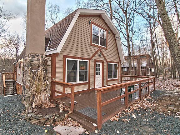 2nd image of 104 Powderhorn Dr