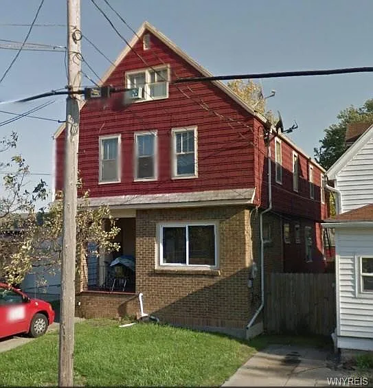 51 Riverdale Ave photo 1