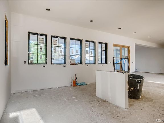 4th image of 1609 S Corona St