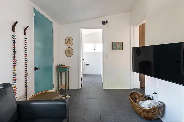 219 Princeton Dr SE — Photo 4