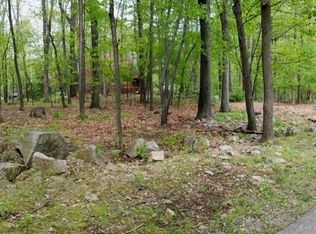 109 W Springtown Rd, Long Valley, NJ 07853