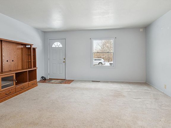 4th image of 4020 Brookton Dr
