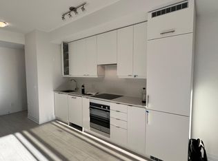 30 Elm Dr W #506, Mississauga, ON L5B0N6