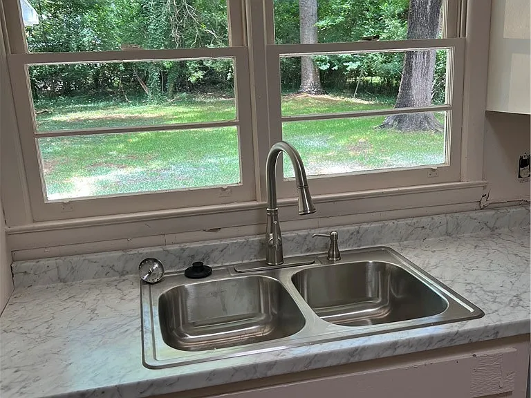 255 Vista Dr — Photo 4