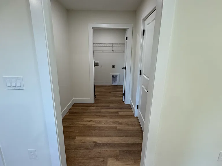 2204 Chester St — Photo 6