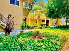 Leafy Grove, San Miguel TOWNHOME