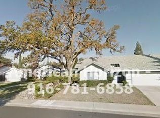 9085 Lismore Dr, Elk Grove, CA 95624