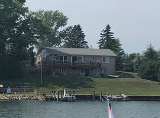 1025 Donald Ct, Cheboygan, MI 49721