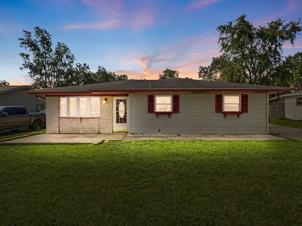 437 W Elms Court Ln, Crete, IL 60417
