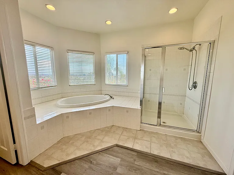 401 Hickoryhill Dr — Photo 19