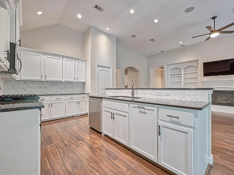 150 W Heritage Mill Cir — Photo 12