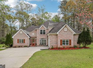 140 Lang Dr, Fayetteville, GA 30214