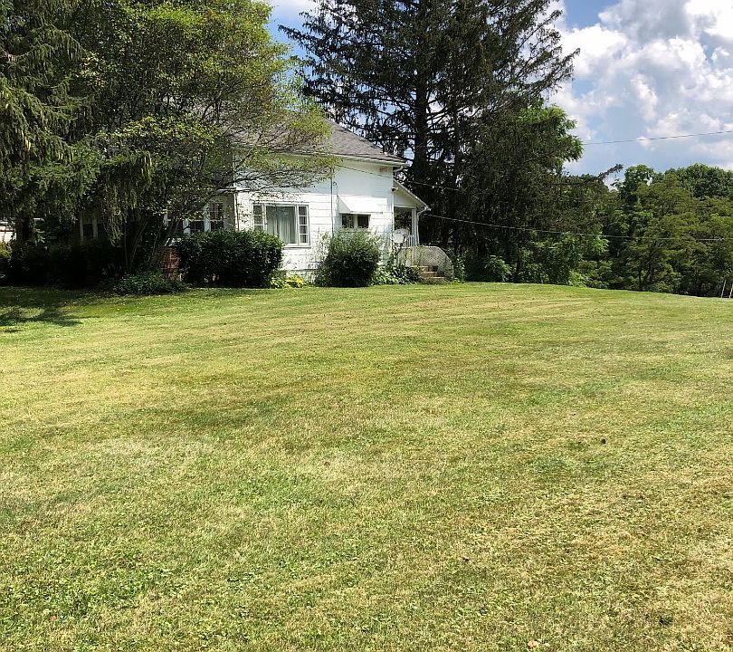2nd image of 1790 Friendship Dr