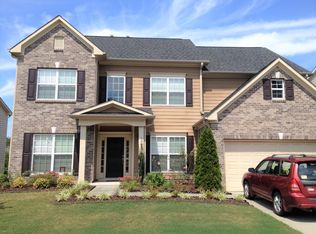 136 Windrush Ln, Durham, NC 27703