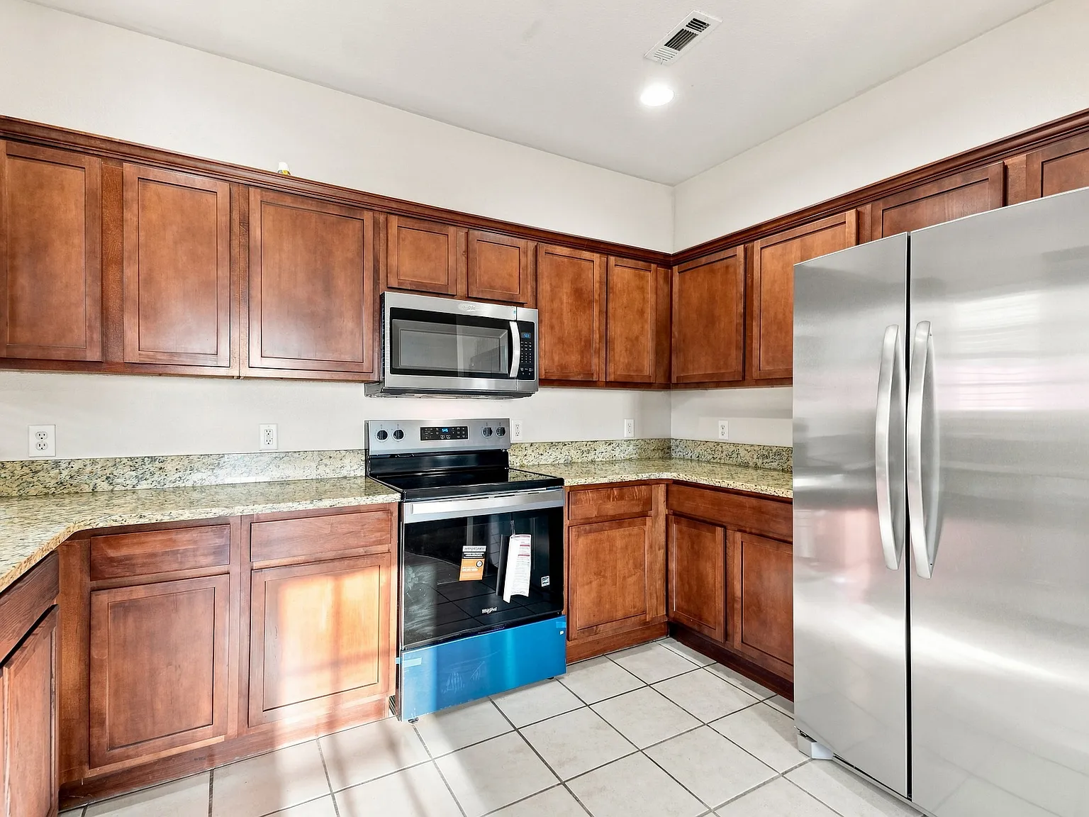 3207 SW Deerfield Blvd — Photo 2