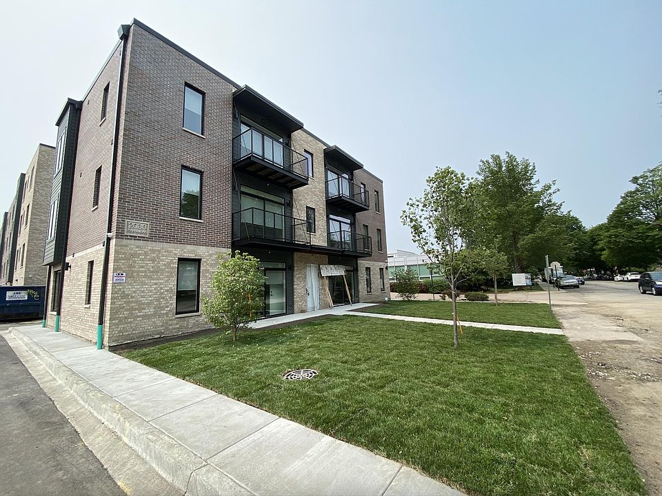 1st image of 2030 Greenwood St #308