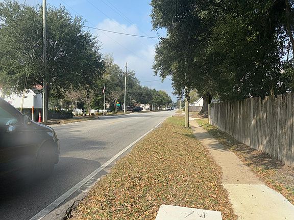 5th image of 2356 Old Shell Rd