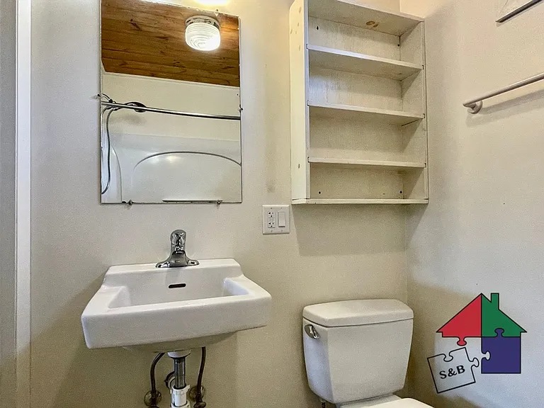 68 Upper Hollow Rd — Photo 4