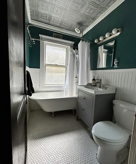 105 Florence Ave #1 — Photo 10