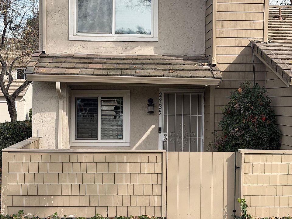 1st image of 2925 Wycliffe Ct