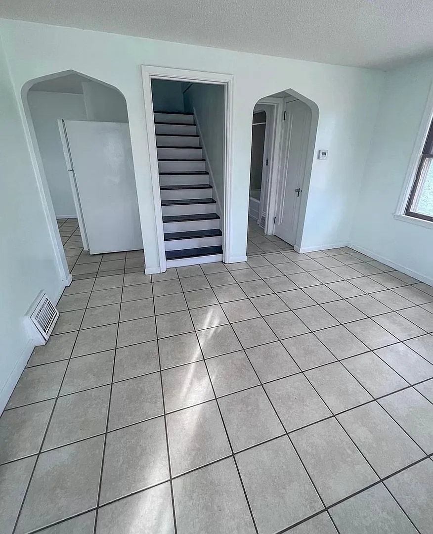 2 Bed | 1 Bath | Single-Family Home Near Downtown — Photo 4
