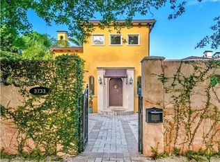 3733 Solana Rd, Miami, FL 33133