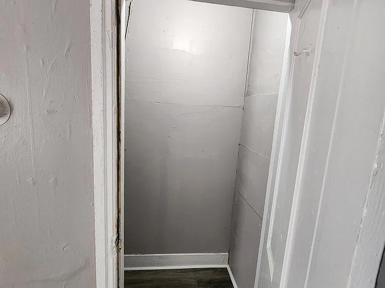 625 George St — Photo 15