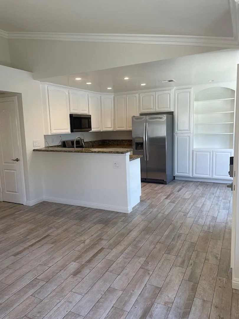 Beautiful 2 Bed/2 Bath Gated Condo in Desirable Royal Palms Community! — Photo 1